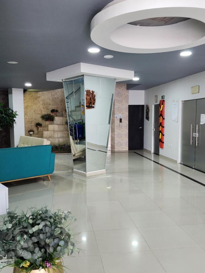 Hotel Quarta Avenida Монтерия Экстерьер фото