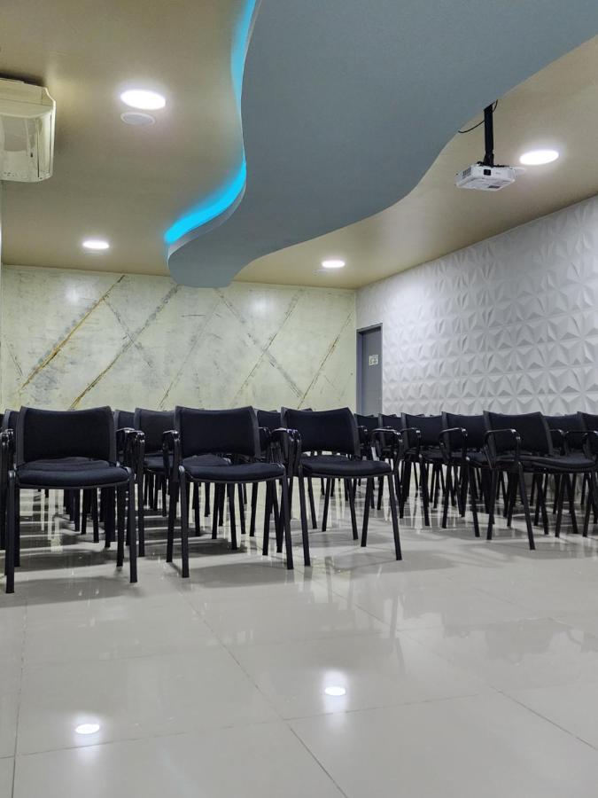 Hotel Quarta Avenida Монтерия Экстерьер фото