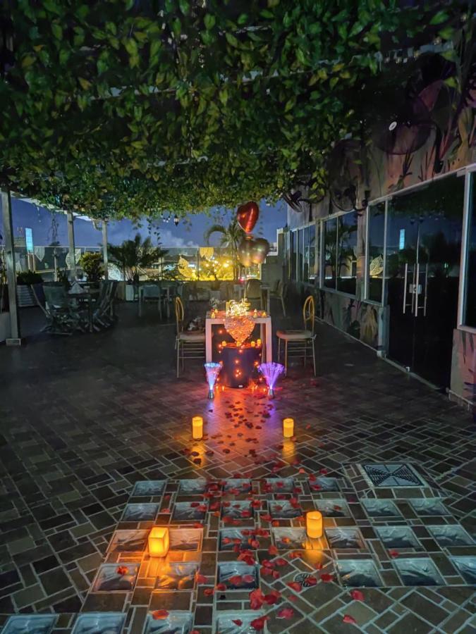 Hotel Quarta Avenida Монтерия Экстерьер фото