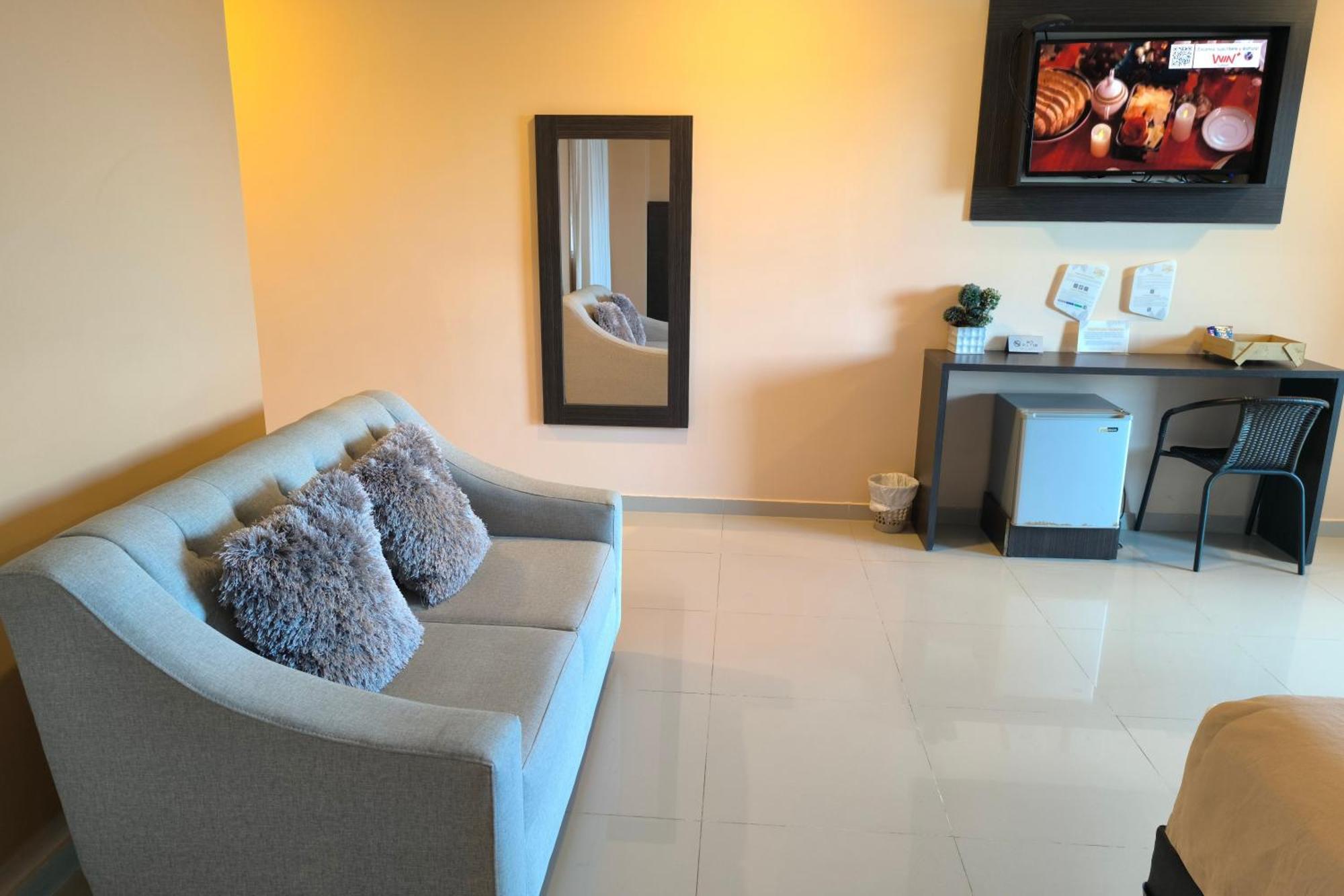 Hotel Quarta Avenida Монтерия Экстерьер фото