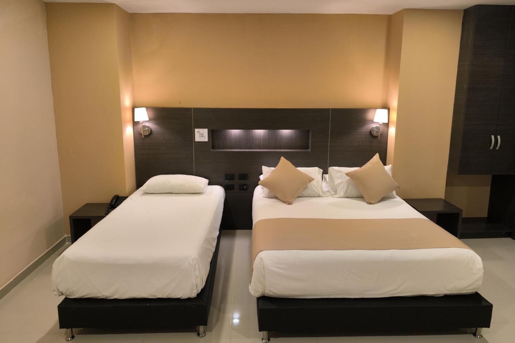 Hotel Quarta Avenida Монтерия Экстерьер фото